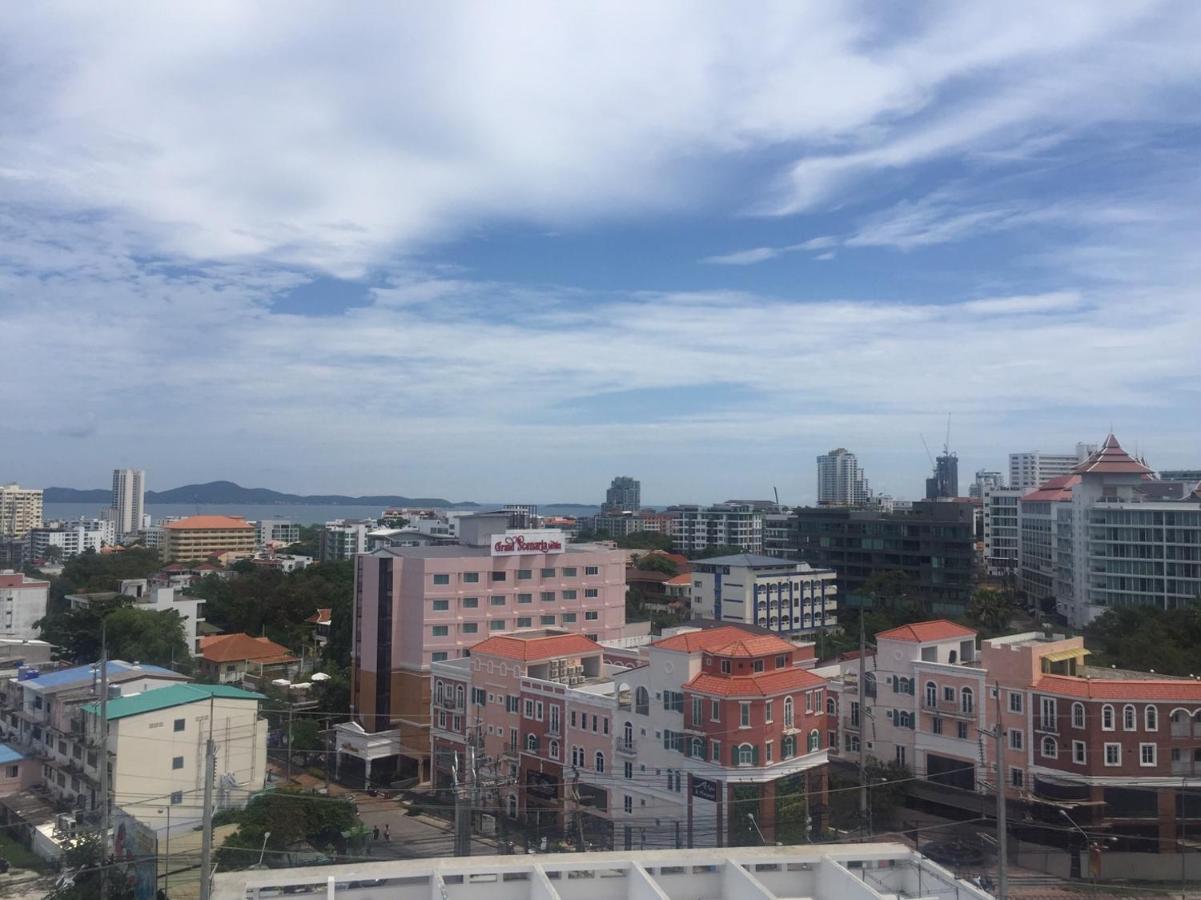Apartemen Simplycomfy By Patsamon Pattaya